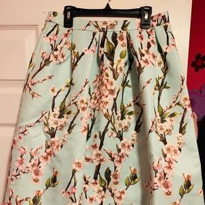 Beautiful (never worn) Vintage Skirt